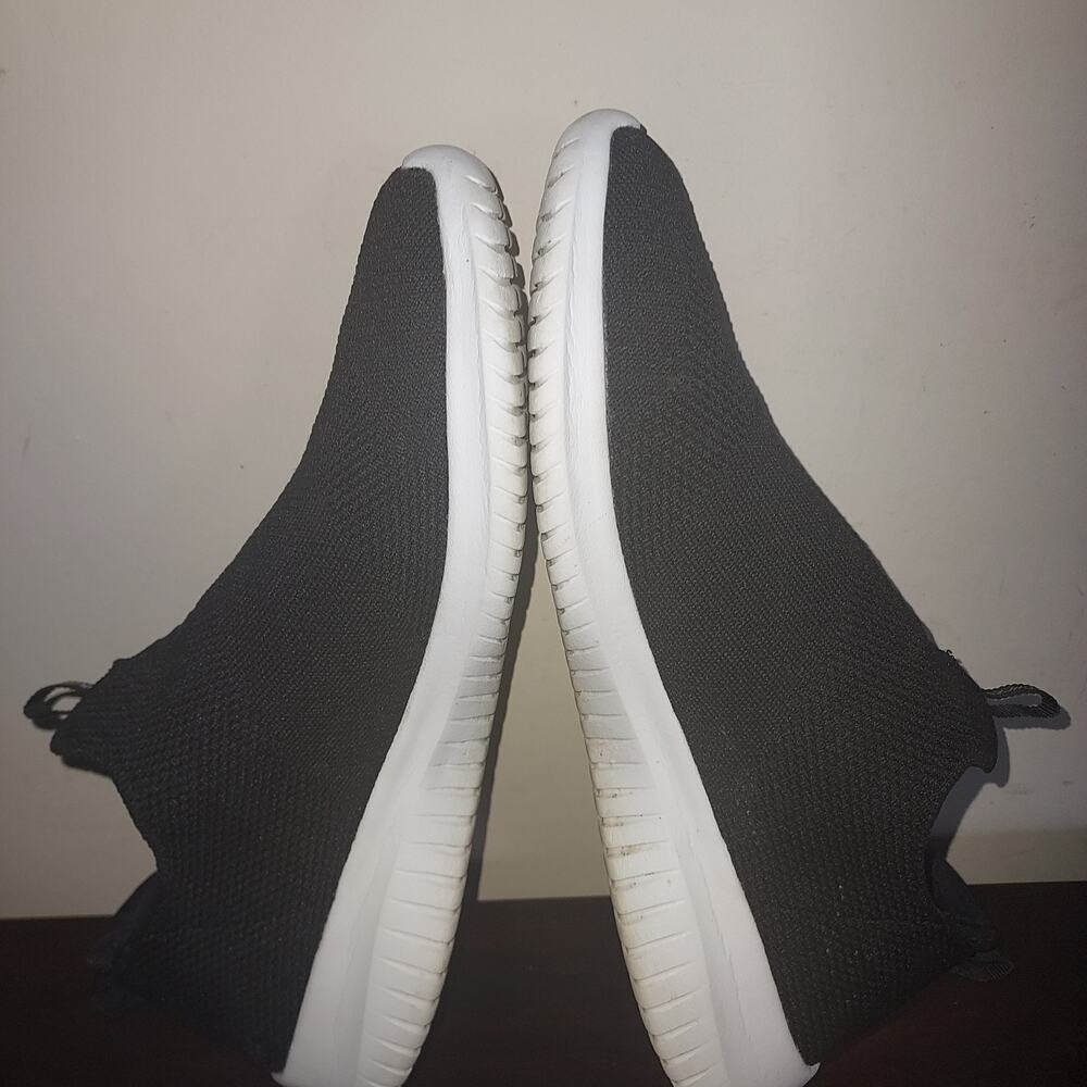 Skechers Womens Knit Sneakers 10M Slip Ons Ultra Flex First Comfort Black White - Picture 10 of 13